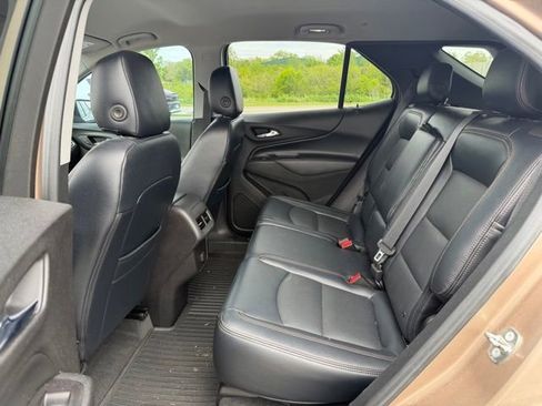 Used 2018 Chevrolet Equinox LT FWD image 14