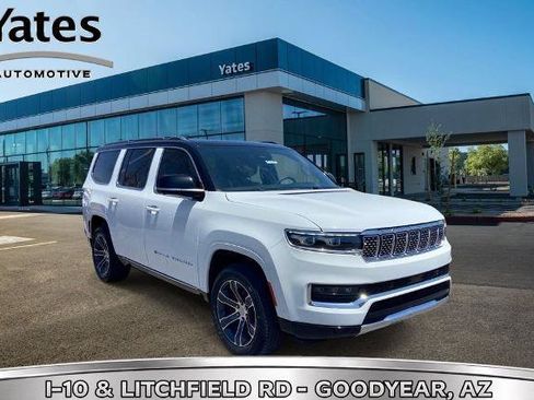 Used 2023 Jeep Grand Wagoneer 4WD w/ Flexible Seating Group image 1