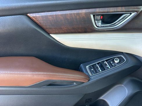 Used 2019 Subaru Ascent Touring w/ Popular Package #2 image 11