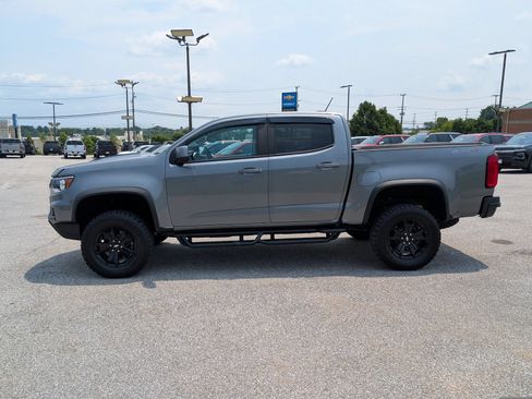 Used 2021 Chevrolet Colorado ZR2 w/ ZR2 Dusk Special Edition AWD/4WD image 6