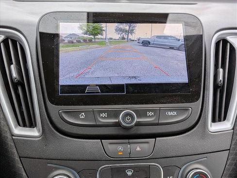 Used 2023 Chevrolet Malibu LS FWD image 12