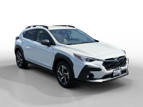 Certified 2024 Subaru Crosstrek 2.0i Premium w/ Crosstrek Mirror Package AWD/4WD image 7