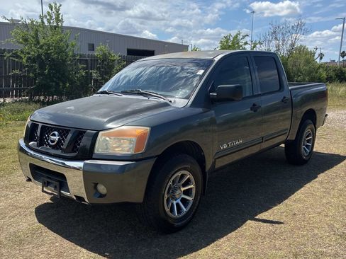 Used 2009 Nissan Titan SE w/ SE Drivers Convenience Pkg image 1