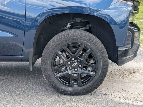 Used 2021 Chevrolet Silverado 1500 LT Trail Boss w/ LPO, Dark Essentials Package AWD/4WD image 11