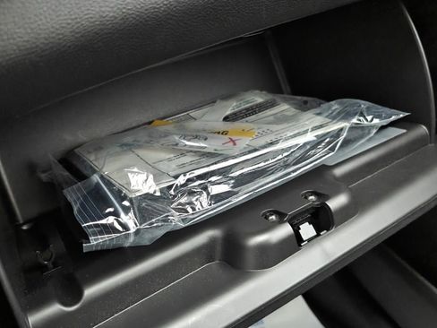 Certified 2022 Buick Encore Preferred w/ Safety Package image 30