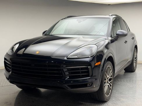 Used 2023 Porsche Cayenne Platinum Edition AWD/4WD image 1