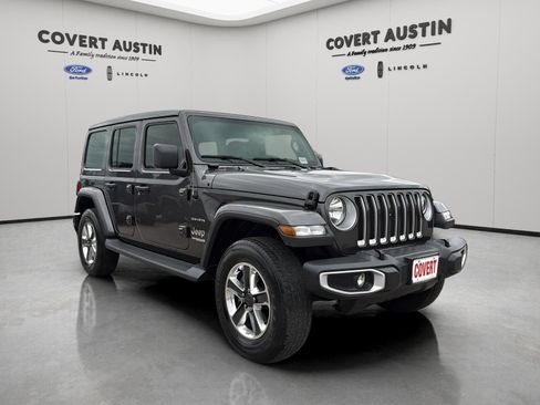 Used 2020 Jeep Wrangler Unlimited Sahara image 7