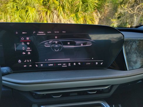 New 2025 Audi Q5 Prestige image 23