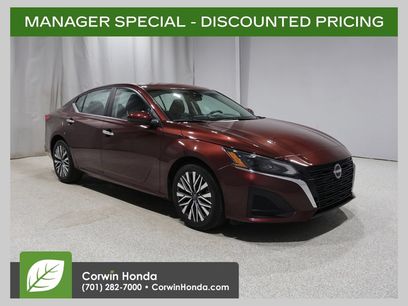 Used 2023 Nissan Altima 2.5 SV