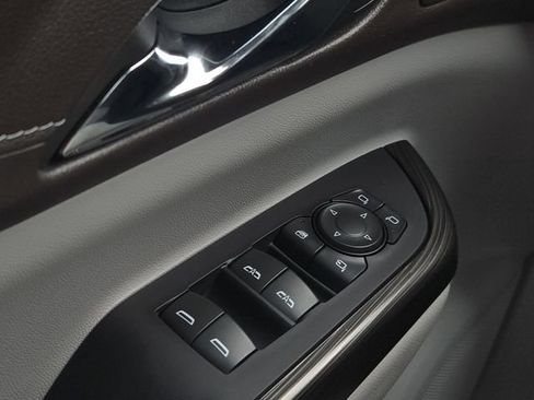 Used 2023 GMC Acadia SLT w/ Preferred Package AWD/4WD image 27