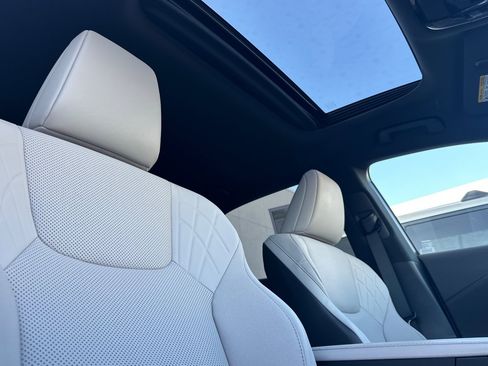 Used 2023 Lexus RX 350 Premium image 14