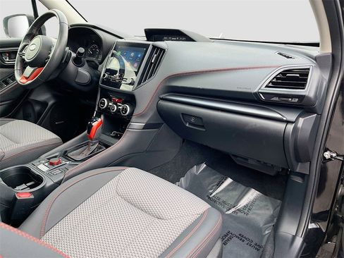 Used 2024 Subaru Forester Sport image 27