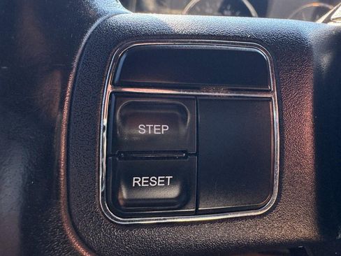 Used 2011 Jeep Wrangler Unlimited Sahara w/ Dual Top Group AWD/4WD image 13