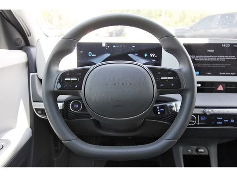 Used 2024 Hyundai Ioniq 5 SEL image 17