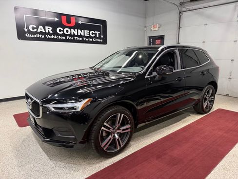 Used 2019 Volvo XC60 T5 Momentum w/ Multimedia Package AWD/4WD image 2