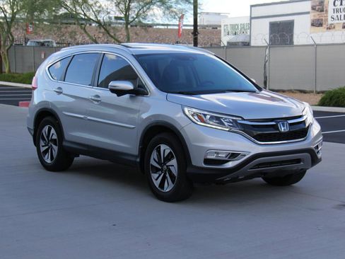 Used 2016 Honda CR-V Touring image 3
