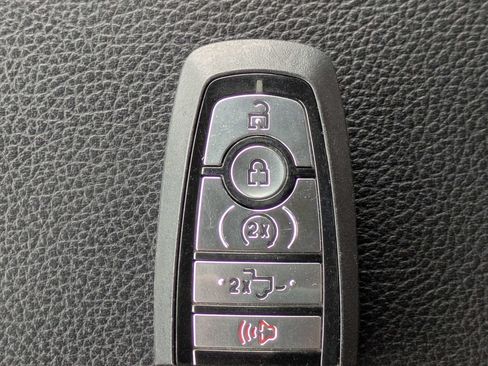 Used 2020 Ford F250 Lariat AWD/4WD image 40