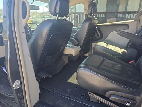 Used 2012 Chrysler Town & Country Touring w/ Entertainment Group #1 image 20