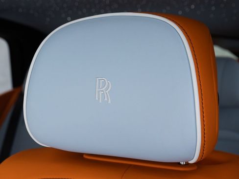 New 2026 Rolls-Royce Cullinan Black Badge image 18