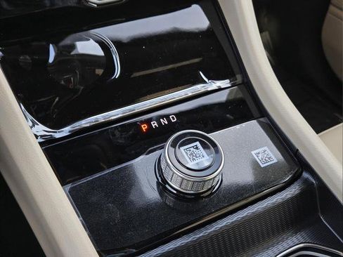 New 2026 Jeep Grand Cherokee Limited RWD image 15