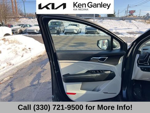 Certified 2025 Kia Sportage EX image 26