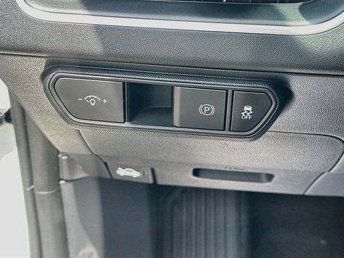 New 2026 Kia K4 FWD image 10