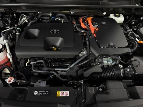 Used 2026 Toyota RAV4 SE w/ Convenience Package AWD/4WD image 33