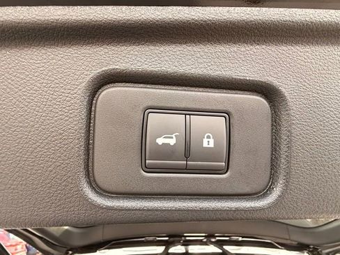 New 2026 Nissan Pathfinder Platinum w/ Cargo Package image 19