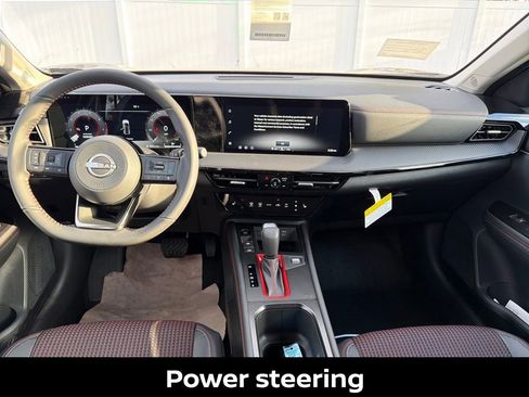 New 2026 Nissan Kicks SR w/ SR Premium Package FWD image 15