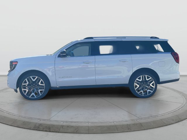 Used 2025 Ford Expedition Max Platinum w/ Platinum Ultimate Package AWD/4WD image 35