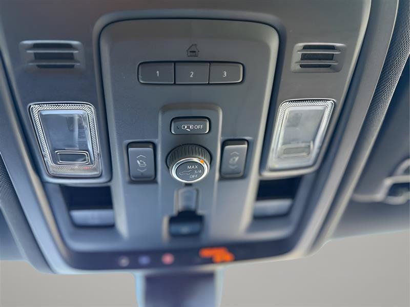 Used 2022 Chevrolet Tahoe Premier RWD image 53