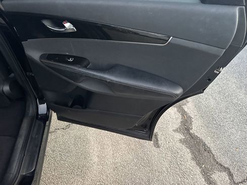 Used 2019 Kia Sorento EX image 16