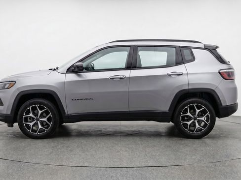 Used 2025 Jeep Compass Limited AWD/4WD image 5