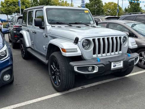 Used 2023 Jeep Wrangler Unlimited Sahara w/ Cold Weather Group AWD/4WD image 2