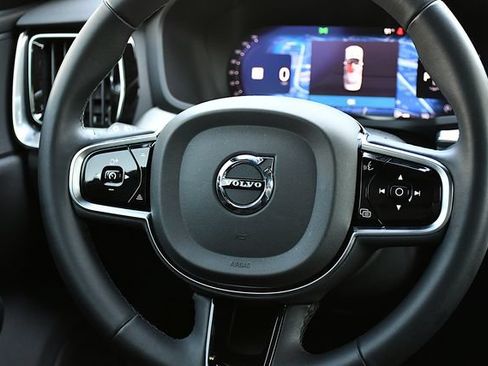 Used 2024 Volvo S60 B5 Plus FWD image 19