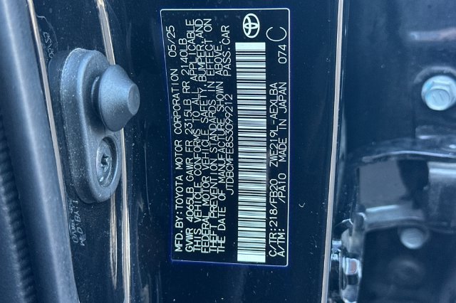 Certified 2025 Toyota Corolla LE FWD image 31