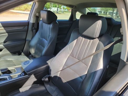Used 2018 Honda Accord EX-L image 13