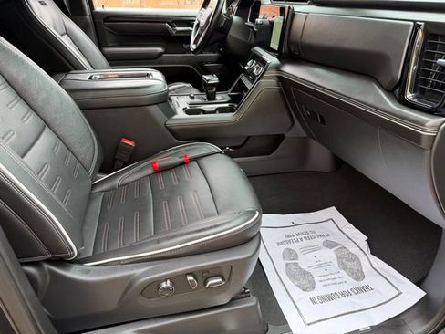 Used 2022 GMC Sierra 1500 AT4X AWD/4WD image 17