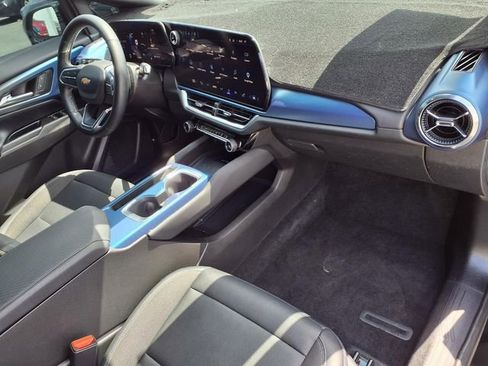 Used 2025 Chevrolet Equinox EV LT w/ Convenience Package FWD image 26