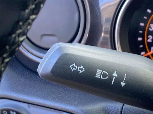 Used 2021 Jeep Wrangler Sport S image 20