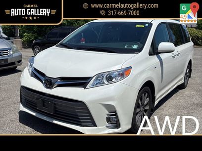 Used 2019 Toyota Sienna XLE w/ XLE Navigation Package