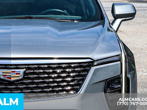 Used 2024 Cadillac XT4 Premium Luxury FWD image 15