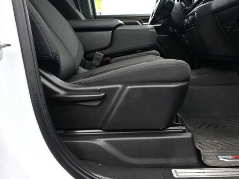 Used 2024 Chevrolet Silverado 2500 LT image 13