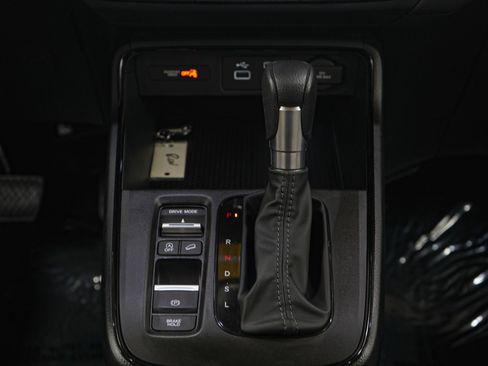 Used 2024 Honda CR-V EX image 19