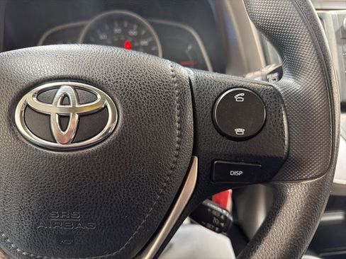 Used 2013 Toyota RAV4 LE image 27