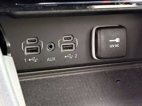 Used 2023 Jeep Grand Cherokee Altitude AWD/4WD image 30