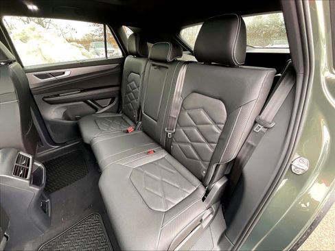 New 2026 Volkswagen Atlas Cross Sport SE image 15