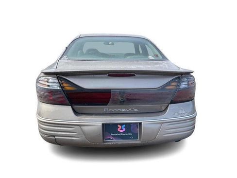 Used 2001 Pontiac Bonneville SE image 4