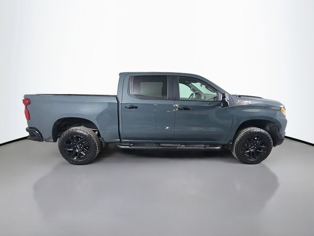 Used 2025 Chevrolet Silverado 1500 LT Trail Boss w/ Convenience Package II AWD/4WD image 5