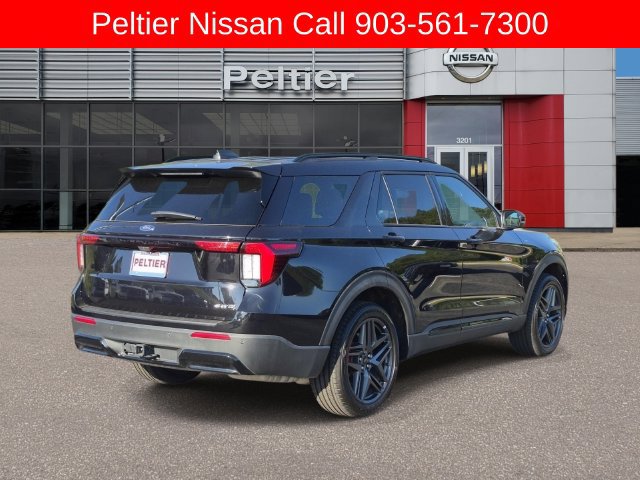 Used 2025 Ford Explorer ST-Line w/ ST-Line Street Pack AWD/4WD image 6